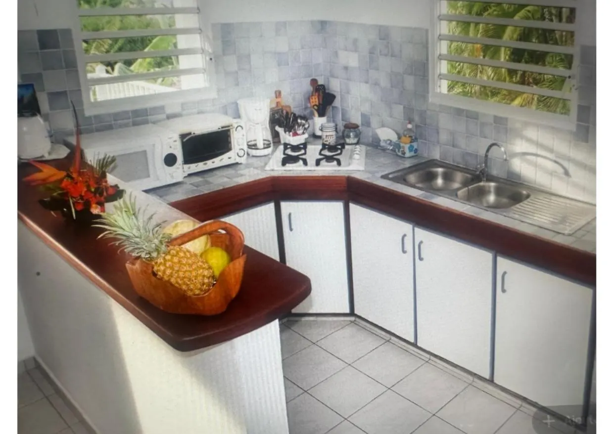 Holiday home Le Lagon Bleu, Bungalows Vue Sur Mer , 350 M De La Plage Sainte-Anne
