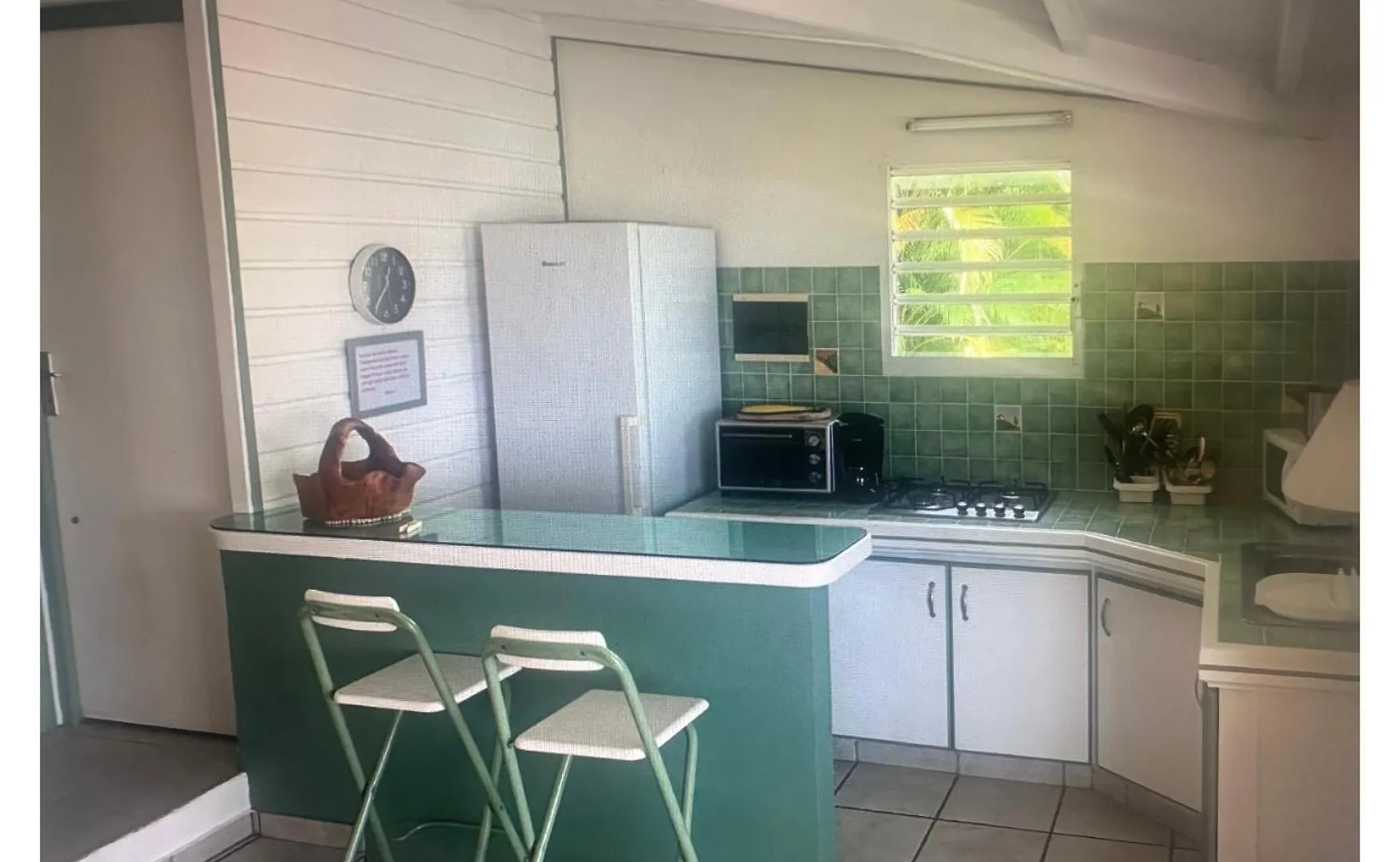 Le Lagon Bleu, Bungalows Vue Sur Mer , 350 M De La Plage Sainte-Anne  Holiday home