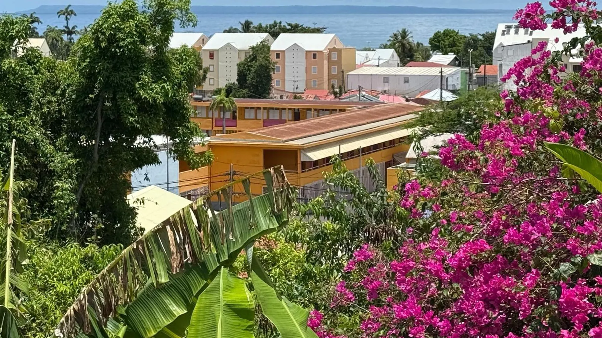Vakantiehuis Le Lagon Bleu, Bungalows Vue Sur Mer , 350 M De La Plage Sainte-Anne